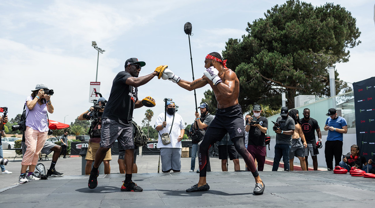 MMA-A.J.-Mckee-4